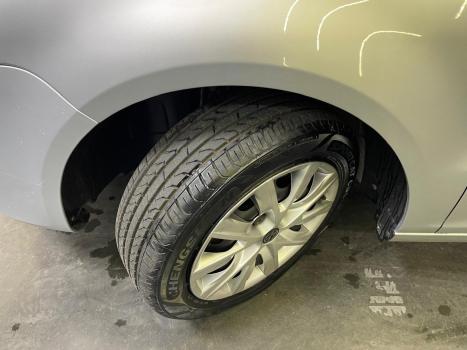 VOLKSWAGEN Fox 1.6 4P FLEX, Foto 16
