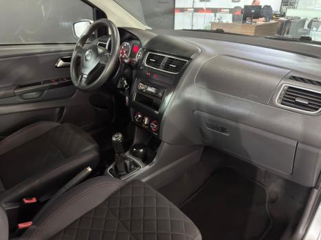VOLKSWAGEN Fox 1.6 4P, Foto 13
