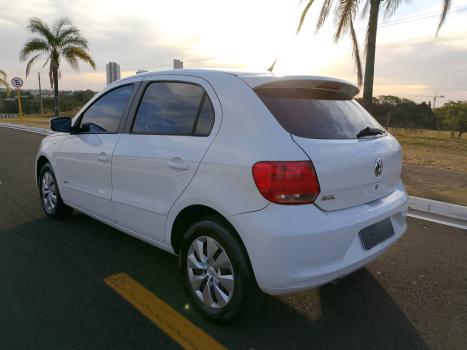VOLKSWAGEN Gol 1.0 4P, Foto 2