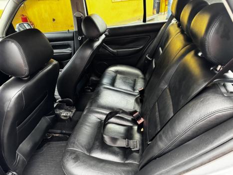 VOLKSWAGEN Golf 1.6 4P GENERATION, Foto 5