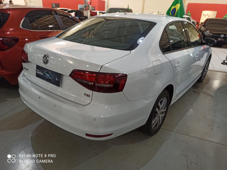 VOLKSWAGEN Jetta 1.4 16V 4P TSI CONFORTLINE AUTOMTICO, Foto 5