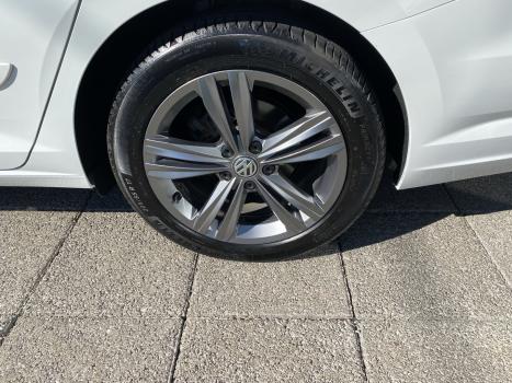 VOLKSWAGEN Jetta 1.4 4P 250 TSI R-LINE AUTOMTICO, Foto 16