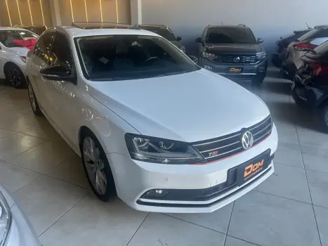 VOLKSWAGEN Jetta 1.4 4P 250 TSI TURBO CONFORTLINE AUTOMTICO, Foto 3