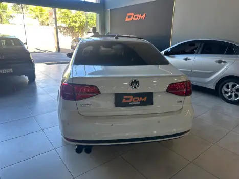 VOLKSWAGEN Jetta 1.4 4P 250 TSI TURBO CONFORTLINE AUTOMTICO, Foto 5