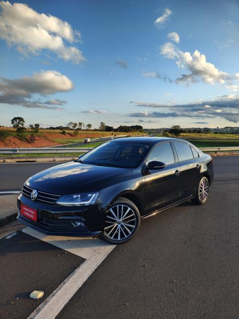 VOLKSWAGEN Jetta 1.4 4P 250 TSI TURBO CONFORTLINE AUTOMTICO, Foto 3