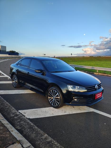 VOLKSWAGEN Jetta 1.4 4P 250 TSI TURBO CONFORTLINE AUTOMTICO, Foto 4