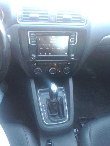 VOLKSWAGEN Jetta 1.4 4P 250 TSI R-LINE AUTOMTICO, Foto 9