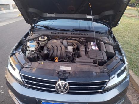 VOLKSWAGEN Jetta 2.0 4P CONFORTLINE TIPTRONIC AUTOMTICO, Foto 9