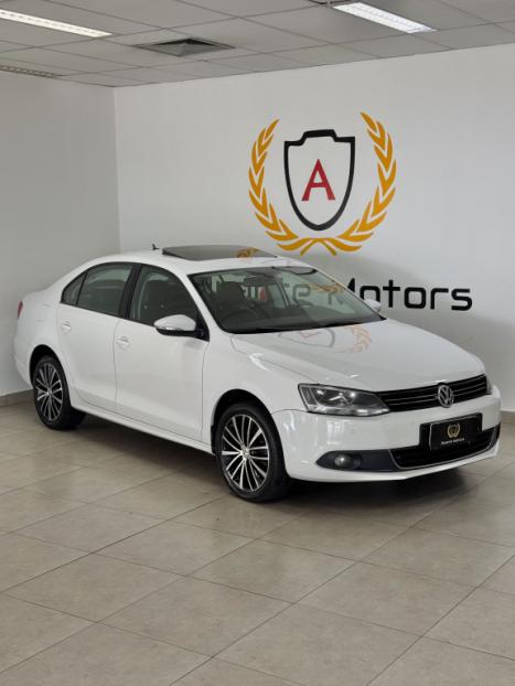 VOLKSWAGEN Jetta 2.0 4P TSI HIGHLINE 211 CV AUTOMTICO, Foto 2