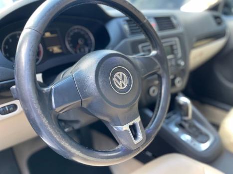 VOLKSWAGEN Jetta 2.0 4P FLEX CONFORTLINE TIPTRONIC AUTOMTICO, Foto 4