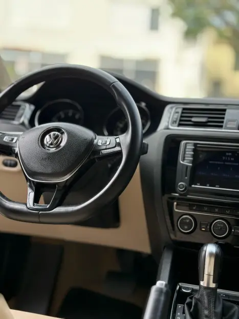 VOLKSWAGEN Jetta 2.0 4P TSI HIGHLINE 211 CV AUTOMTICO, Foto 5