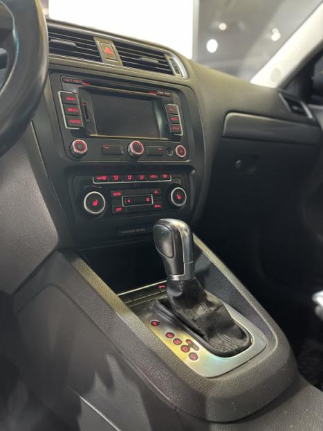 VOLKSWAGEN Jetta 2.0 4P TSI HIGHLINE 200 CV AUTOMTICO, Foto 8