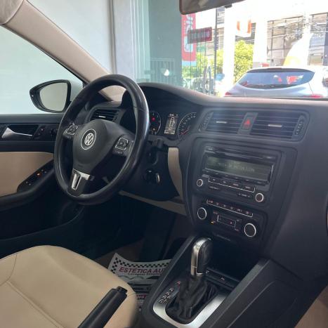 VOLKSWAGEN Jetta 2.0 4P CONFORTLINE TIPTRONIC AUTOMTICO, Foto 2