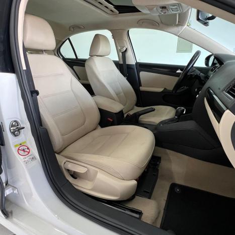 VOLKSWAGEN Jetta 2.0 4P CONFORTLINE TIPTRONIC AUTOMTICO, Foto 4