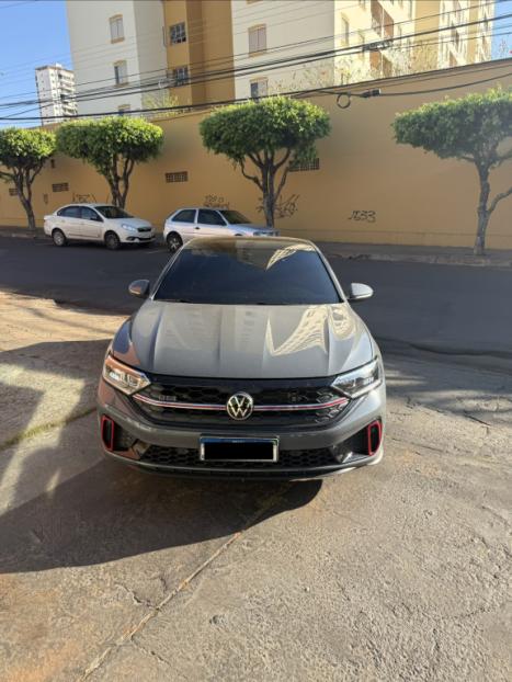 VOLKSWAGEN Jetta 2.0 4P 350 TSI GLI AUTOMTICO DSG, Foto 4