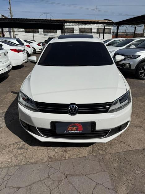 VOLKSWAGEN Jetta 2.0 4P FLEX CONFORTLINE TIPTRONIC AUTOMTICO, Foto 2