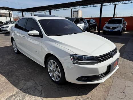 VOLKSWAGEN Jetta 2.0 4P FLEX CONFORTLINE TIPTRONIC AUTOMTICO, Foto 3