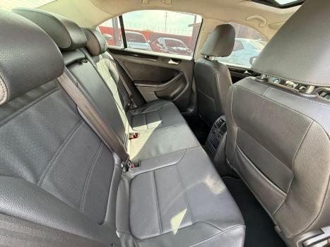 VOLKSWAGEN Jetta 2.0 4P FLEX CONFORTLINE TIPTRONIC AUTOMTICO, Foto 9