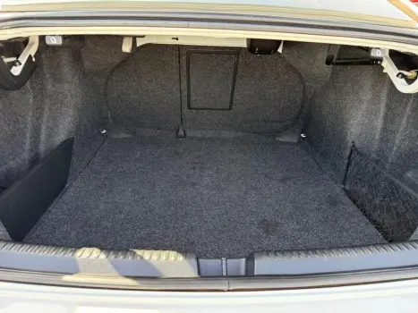 VOLKSWAGEN Jetta 2.0 4P FLEX CONFORTLINE TIPTRONIC AUTOMTICO, Foto 10