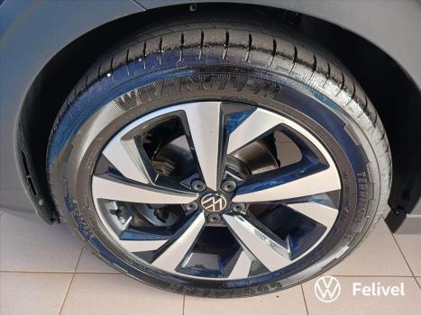 VOLKSWAGEN Nivus 1.0 4P FLEX 200 TSI HIGHLINE TURBO AUTOMTICO, Foto 15