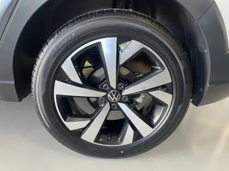 VOLKSWAGEN Nivus 1.0 4P FLEX 200 TSI HIGHLINE TURBO AUTOMTICO, Foto 5
