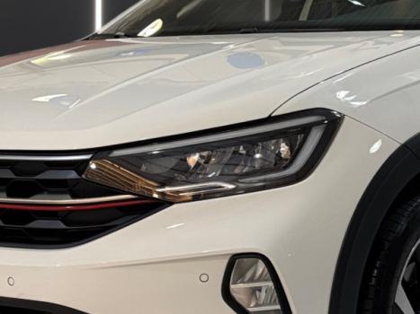 VOLKSWAGEN Nivus 1.0 4P FLEX 200 TSI HIGHLINE TURBO AUTOMTICO, Foto 2