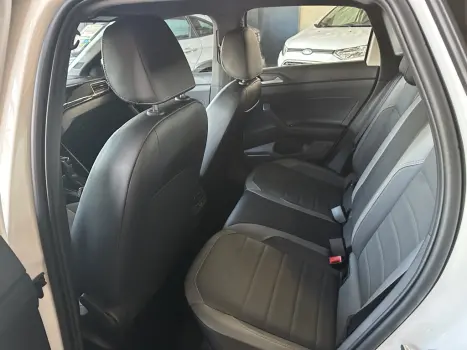 VOLKSWAGEN Nivus 1.0 4P FLEX 200 TSI HIGHLINE TURBO AUTOMTICO, Foto 7