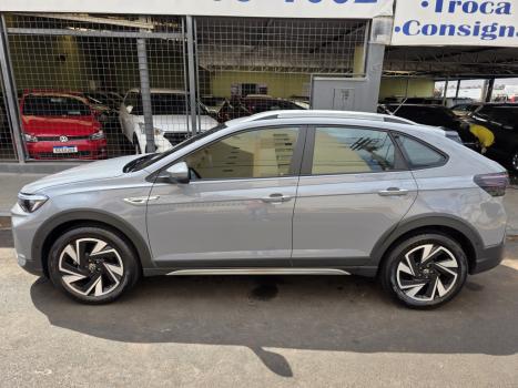 VOLKSWAGEN Nivus 1.0 4P FLEX 200 TSI HIGHLINE TURBO AUTOMTICO, Foto 2