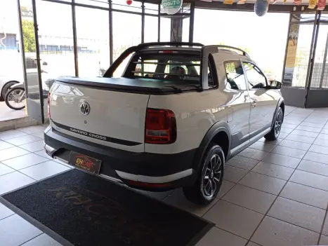 VOLKSWAGEN Saveiro 1.6 G7 CABINE DUPLA CROSS FLEX, Foto 6