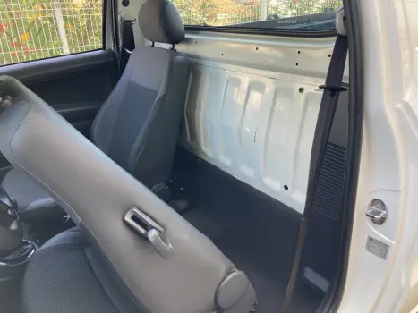 VOLKSWAGEN Saveiro 1.6 G7 CABINE SIMPLES ROBUST FLEX, Foto 12