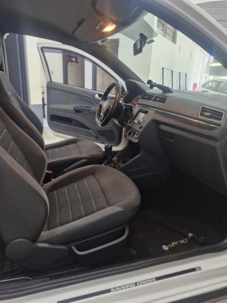 VOLKSWAGEN Saveiro 1.6 G7 CABINE DUPLA CROSS FLEX, Foto 12