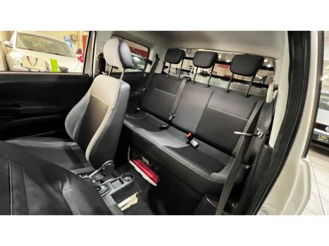 VOLKSWAGEN Saveiro 1.6 G6 TRENDLINE CABINE DUPLA FLEX, Foto 9