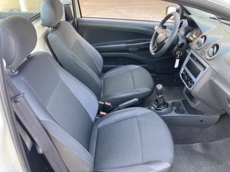 VOLKSWAGEN Saveiro 1.6 FLEX MSI ROBUST CABINE SIMPLES, Foto 7