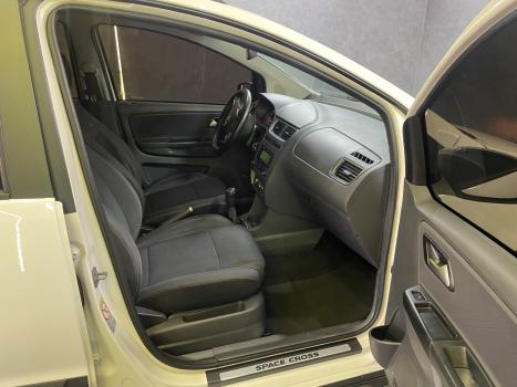 VOLKSWAGEN Space Cross 1.6 4P FLEX, Foto 15