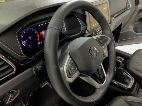 VOLKSWAGEN T-Cross 1.4 4P 250 TSI FLEX HIGHLINE AUTOMTICO, Foto 17