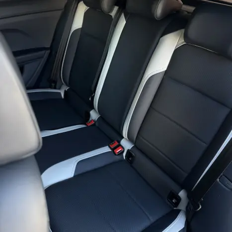 VOLKSWAGEN T-Cross 1.4 4P 250 TSI FLEX HIGHLINE AUTOMTICO, Foto 14