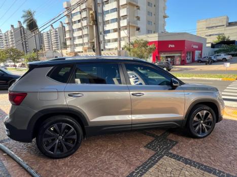 VOLKSWAGEN Taos 1.4 16V 4P FLEX 250 TSI HIGHLINE AUTOMTICO, Foto 4