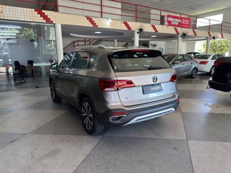 VOLKSWAGEN Taos 1.4 16V 4P FLEX 250 TSI HIGHLINE AUTOMTICO, Foto 4