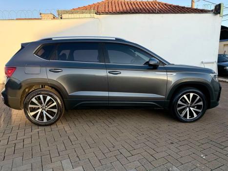 VOLKSWAGEN Taos 1.4 16V 4P FLEX 250 TSI HIGHLINE AUTOMTICO, Foto 4
