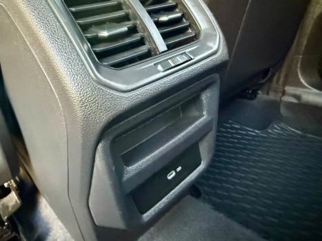 VOLKSWAGEN Taos 1.4 16V 4P FLEX 250 TSI HIGHLINE AUTOMTICO, Foto 19