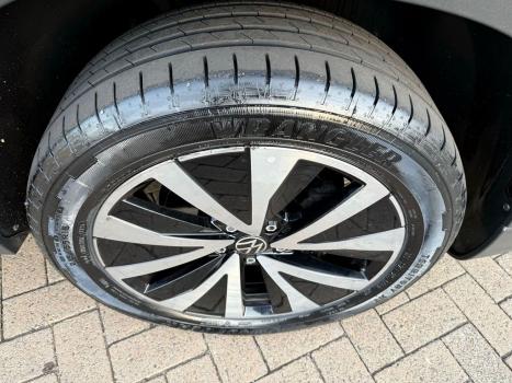 VOLKSWAGEN Taos 1.4 16V 4P FLEX 250 TSI HIGHLINE AUTOMTICO, Foto 22