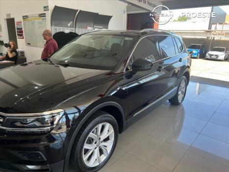 VOLKSWAGEN Tiguan 1.4 250 TSI TOTAL FLEX ALLSPACE COMFORTLINE TURBO AUTOMTICO TIPTRONIC, Foto 2