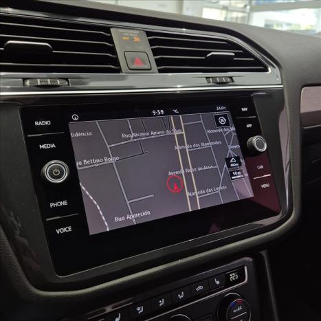VOLKSWAGEN Tiguan 1.4 250 TSI TOTAL FLEX ALLSPACE COMFORTLINE TURBO AUTOMTICO TIPTRONIC, Foto 12
