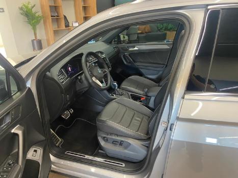 VOLKSWAGEN Tiguan 2.0 16V 4P TSI R-LINE TURBO AUTOMTICO TIPTRONIC, Foto 13