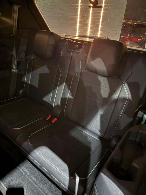 VOLKSWAGEN Tiguan 2.0 350 TSI TOTAL FLEX ALLSPACE R-LINE 4-MOTION TURBO AUTOMTICO DSG, Foto 18