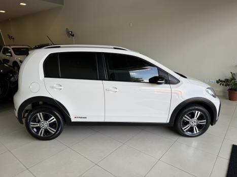 VOLKSWAGEN UP 1.0 4P FLEX 170 TSI XTREME, Foto 4