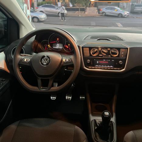 VOLKSWAGEN UP 1.0 4P FLEX 170 TSI XTREME, Foto 4