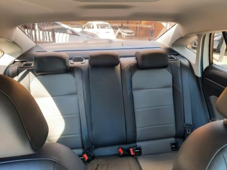 VOLKSWAGEN Virtus 1.0 4P 200 TSI FLEX HIGHLINE AUTOMTICO, Foto 15