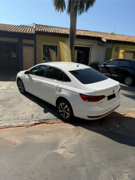 VOLKSWAGEN Virtus 1.0 4P 200 TSI FLEX COMFORTLINE AUTOMTICO, Foto 3