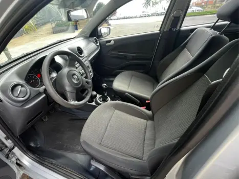 VOLKSWAGEN Voyage 1.6 4P FLEX, Foto 9